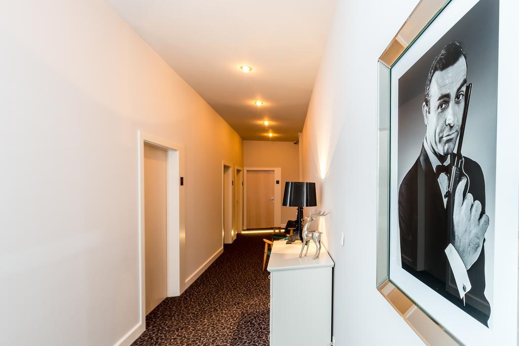 Sleep In Hostel & Apartments Stary Rynek Poznan Exterior photo