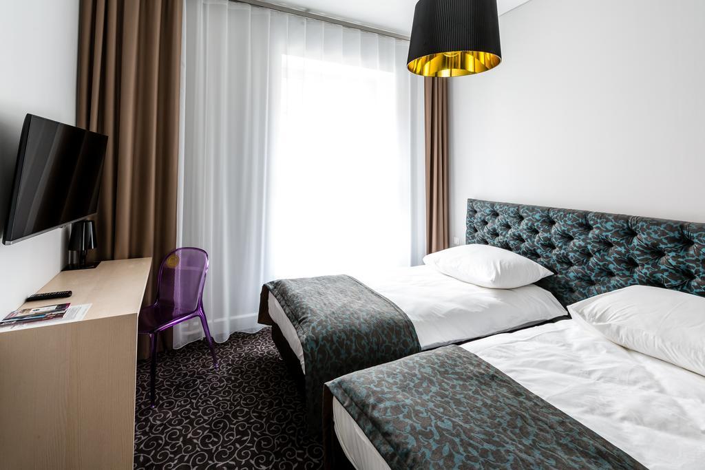 Sleep In Hostel & Apartments Stary Rynek Poznan Room photo