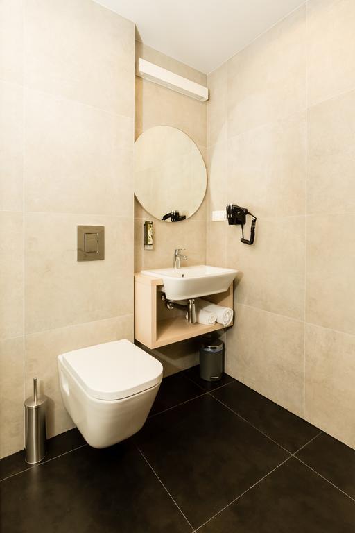 Sleep In Hostel & Apartments Stary Rynek Poznan Exterior photo