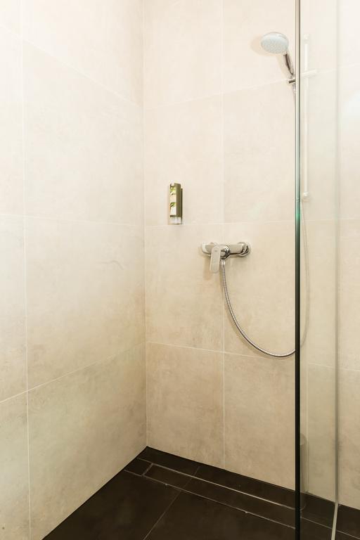 Sleep In Hostel & Apartments Stary Rynek Poznan Room photo