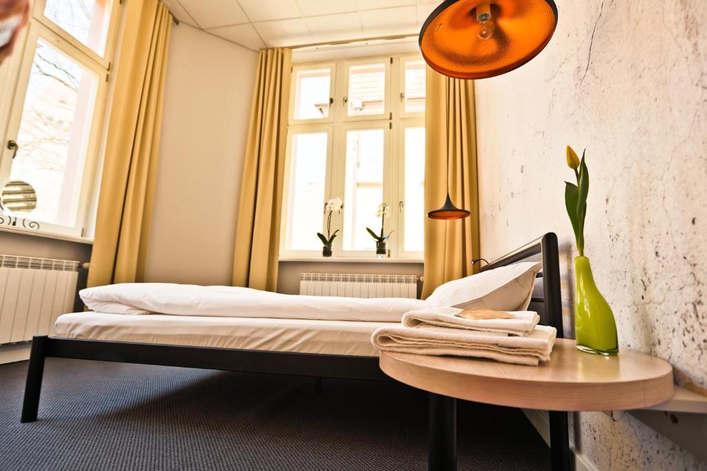 Sleep In Hostel & Apartments Stary Rynek Poznan Exterior photo