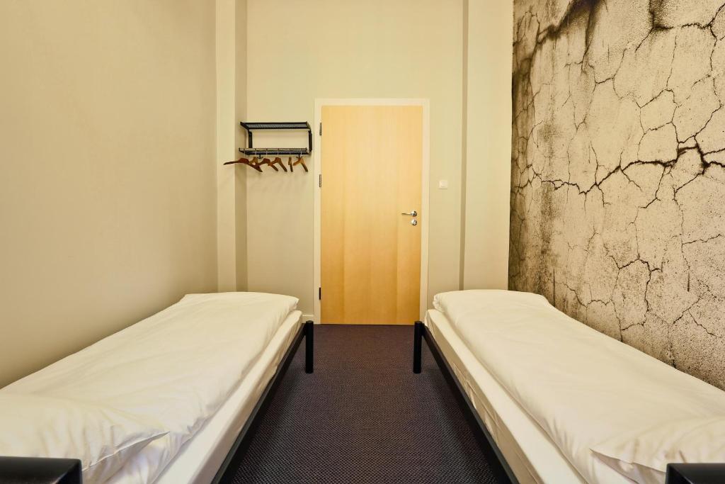 Sleep In Hostel & Apartments Stary Rynek Poznan Exterior photo