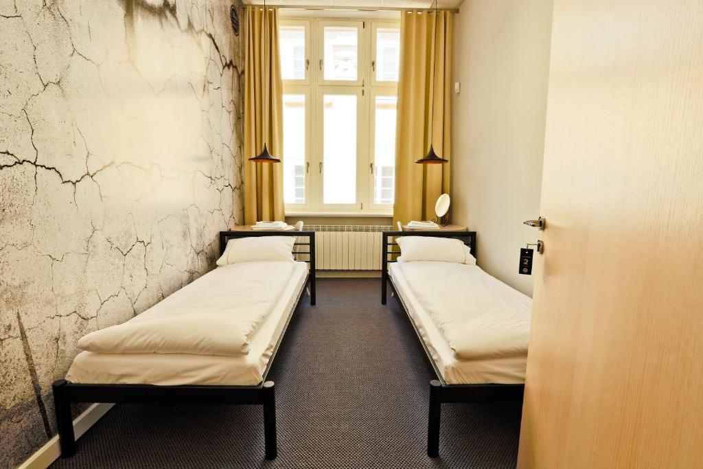 Sleep In Hostel & Apartments Stary Rynek Poznan Exterior photo