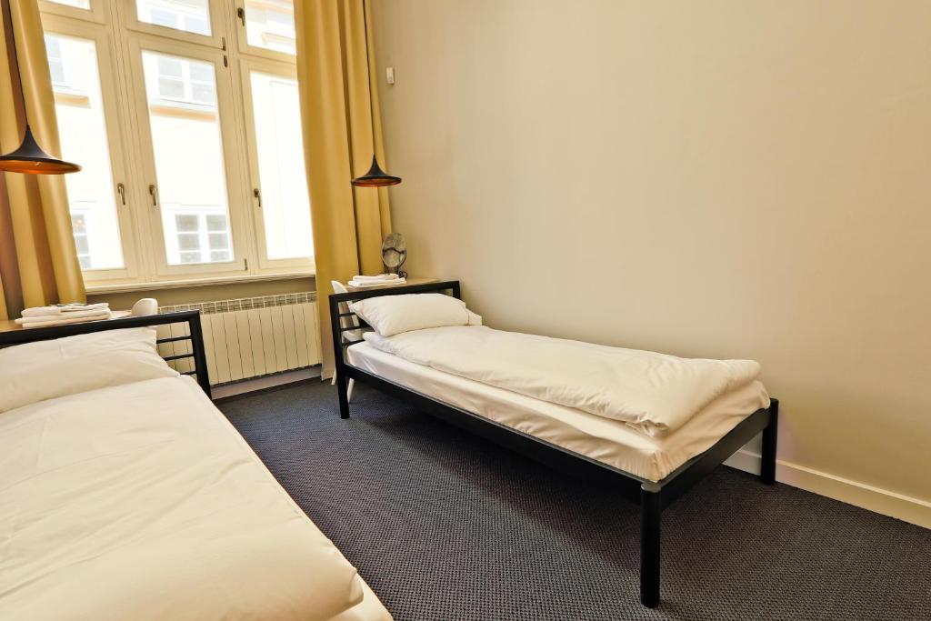 Sleep In Hostel & Apartments Stary Rynek Poznan Exterior photo