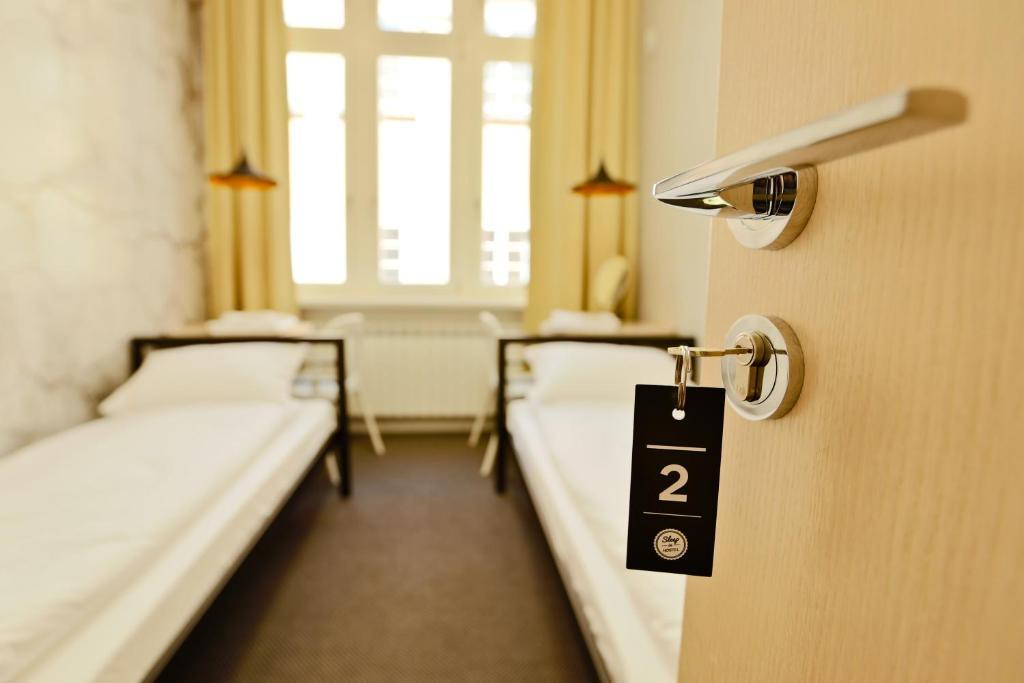 Sleep In Hostel & Apartments Stary Rynek Poznan Exterior photo