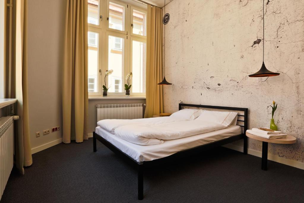 Sleep In Hostel & Apartments Stary Rynek Poznan Exterior photo