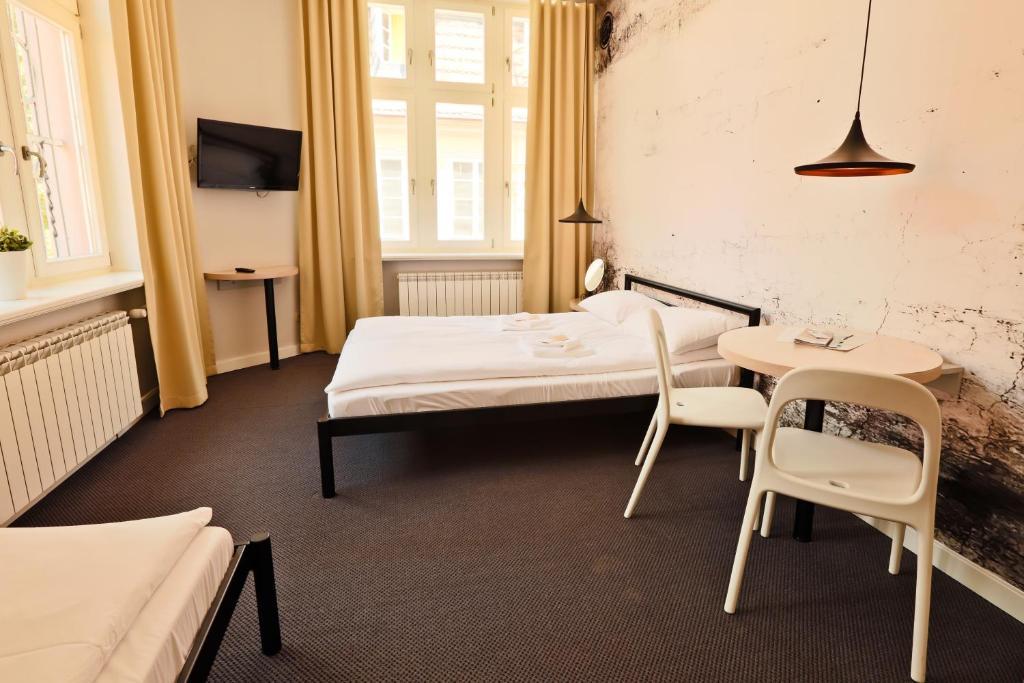 Sleep In Hostel & Apartments Stary Rynek Poznan Room photo