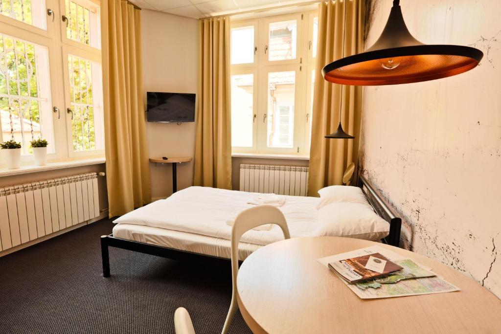 Sleep In Hostel & Apartments Stary Rynek Poznan Exterior photo