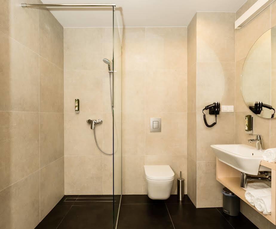 Sleep In Hostel & Apartments Stary Rynek Poznan Exterior photo